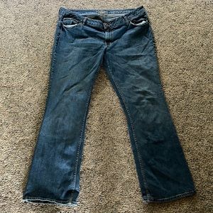 Women’s Arizona jeans